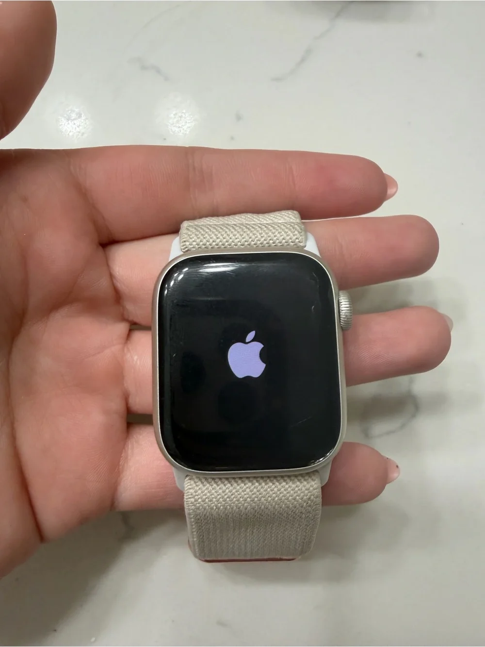 Series 7 41mm starlight Apple Watch